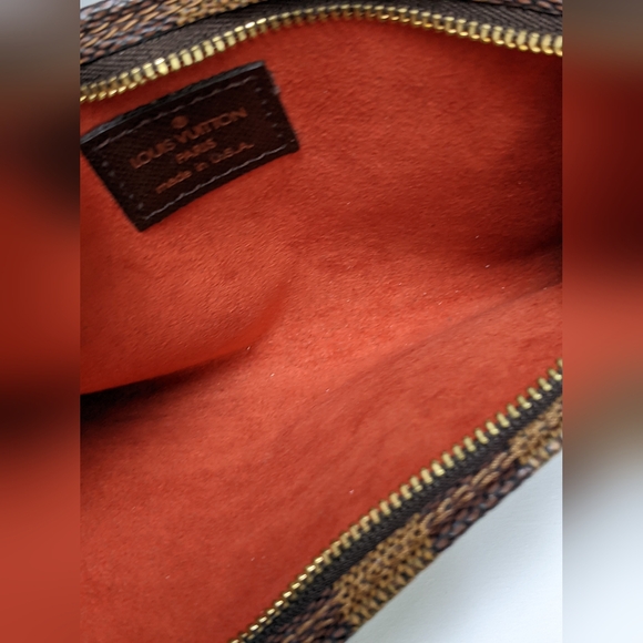 Louis Vuitton Ebene Wristlet "LIVE SHOW TODAY" - Picture 7 of 12